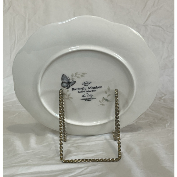 Lenox Butterfly Meadow Eastern Tailed Blue Luncheon Plate 9 inch Scalloped Rim - Picture 4 of 7
